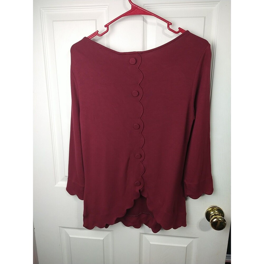 Hawthorn Woman S Knit Blouse Back Button Scalloped Design Red Pullover Casual